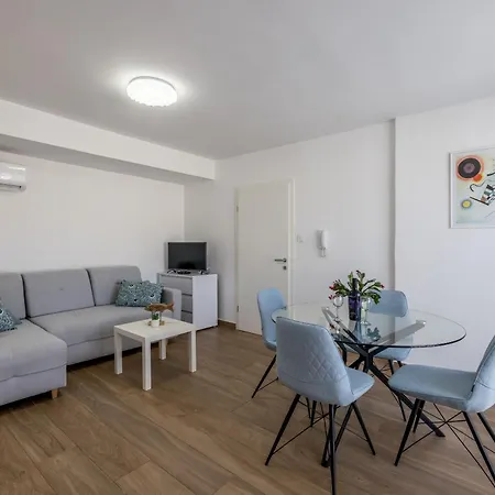 Apartament Sara