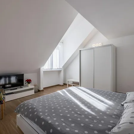 Apartament Sara Split