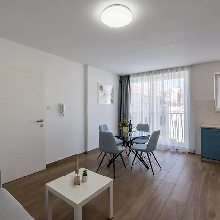 Sara Apartment *